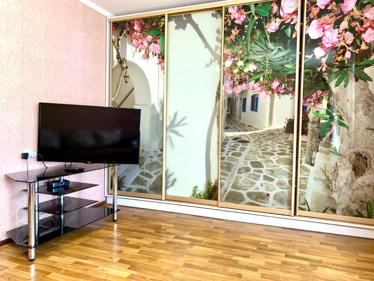 Apartpoltava Центр Полтави, Простора Та Зручна Квартира Біля Пует, 2-Окремі Кімнати, Звітна Документація Для Відрядження المظهر الخارجي الصورة